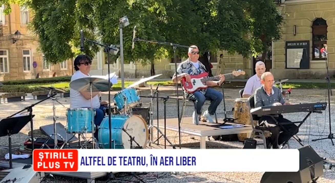ALTFEL DE TEATRU, ÎN AER LIBER