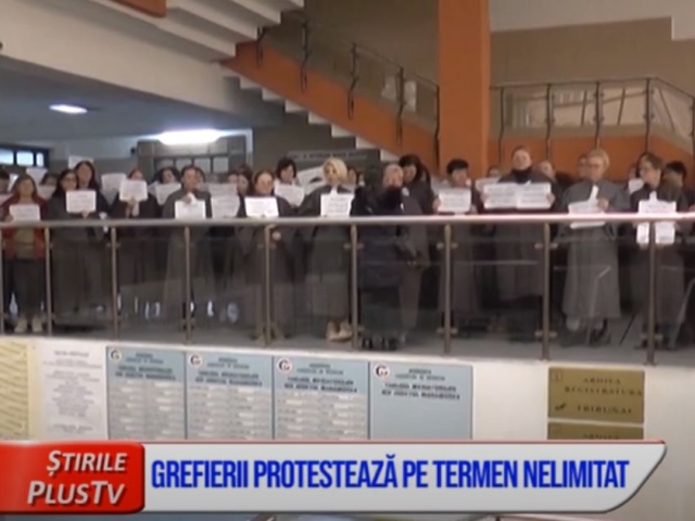 GREFIERII PROTESTEAZĂ PE TERMEN NELIMITAT