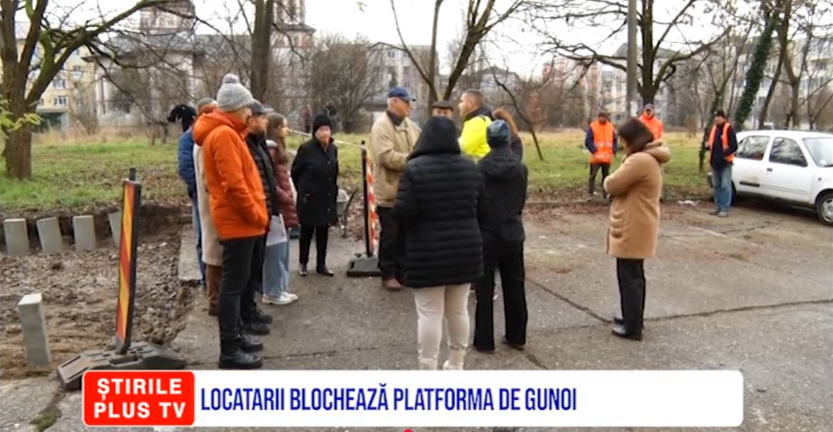 LOCATARII BLOCHEAZĂ PLATFORMA DE GUNOI