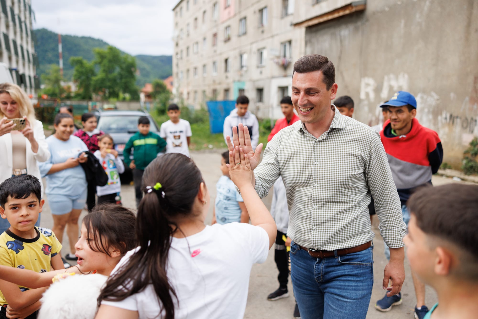 În 9 iunie avem de ales între a bate în continuare pasul pe loc sau a scoate orașul din stagnare și să punem Baia Mare pe primul loc!