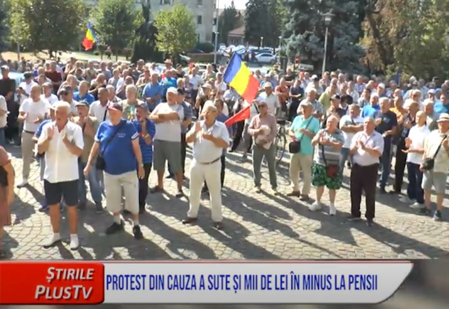 PROTEST DIN CAUZA A SUTE ȘI MII DE LEI ÎN MINUS LA PENSII