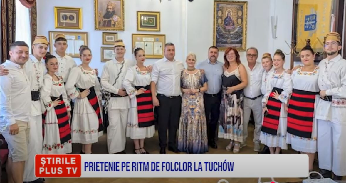 PRIETENIE PE RITM DE FOLCLOR LA TUCHÓW