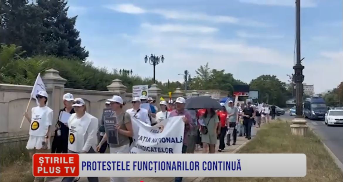 PROTESTELE FUNCȚIONARILOR CONTINUĂ