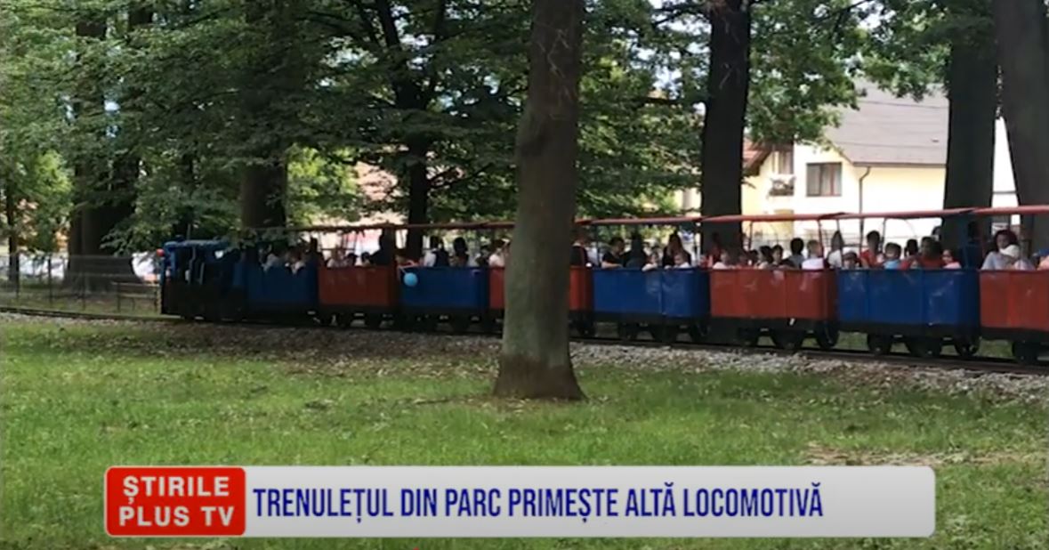TRENULEȚUL DIN PARC PRIMEȘTE ALTĂ LOCOMOTIVĂ